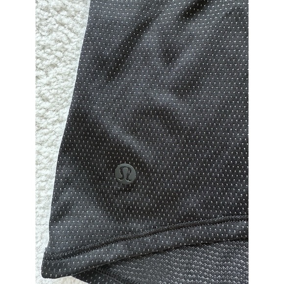 Lululemon Black Perforated Tank Top W/ Attached Sports Bra Tank Top, Size 6 - Picture 5 of 6
